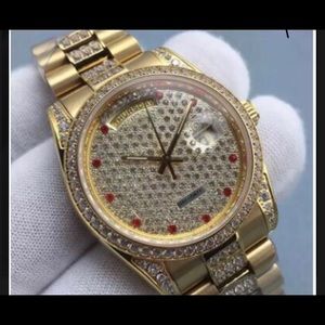 Mechanical automatic watch 37mm day-date sweep